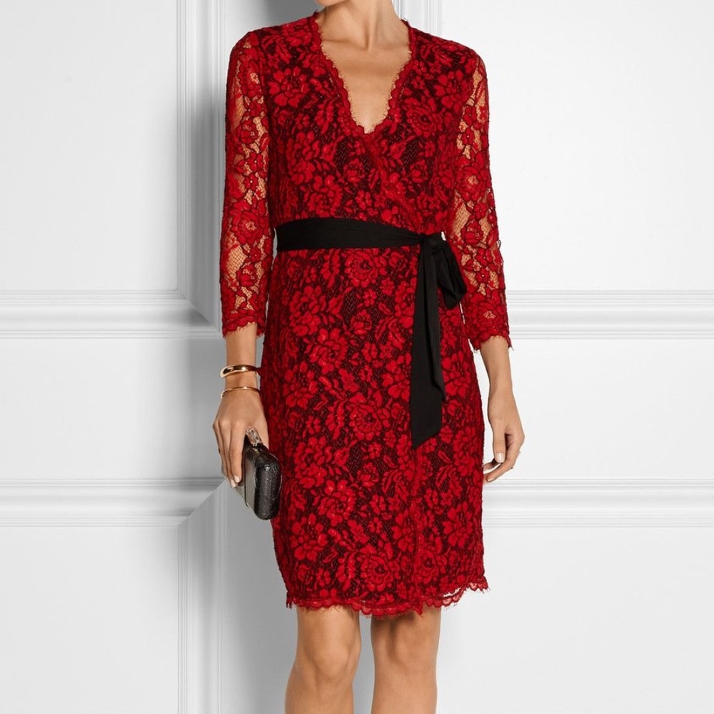 Diane Von Furstenberg Julianna Lace Wrap Dress in Poppy (Size 4)